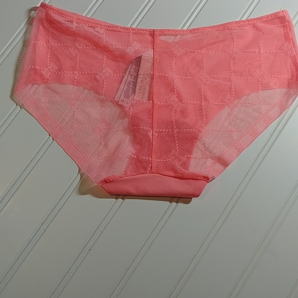 3/$25.- VS Seamless Coral Hipster Panty - Picture 5 of 8